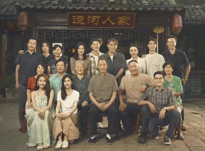 国产剧《棋士》第6《鹊刀门传奇2》第2新葡京博彩2025年口碑最好的10部(图52)